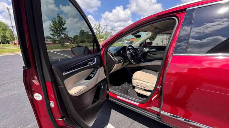 2020 Buick Enclave Essence