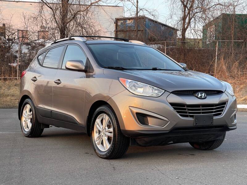 2011 Hyundai Tucson for sale at ALPHA MOTORS in Cropseyville NY