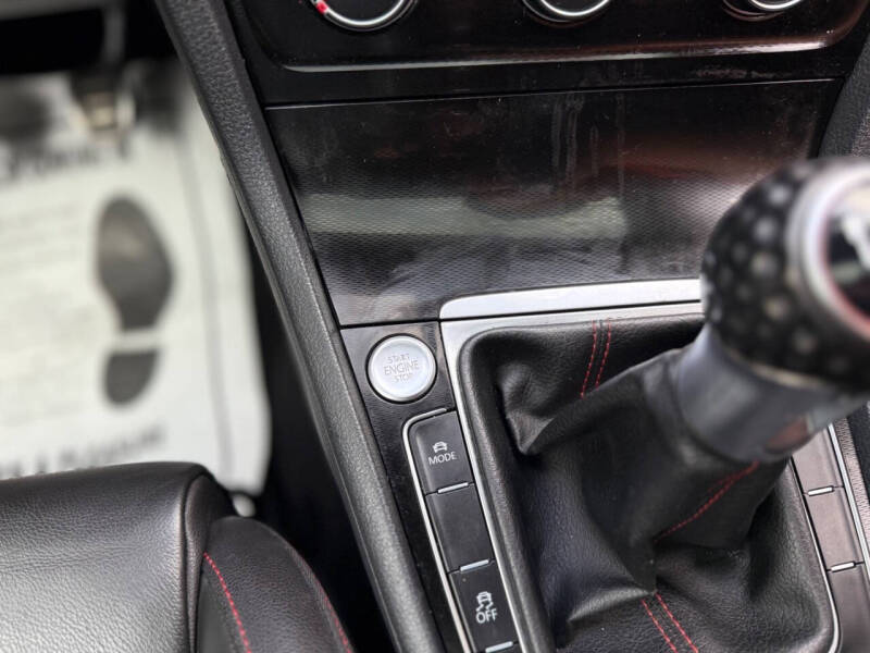 2015 Volkswagen Golf GTI S