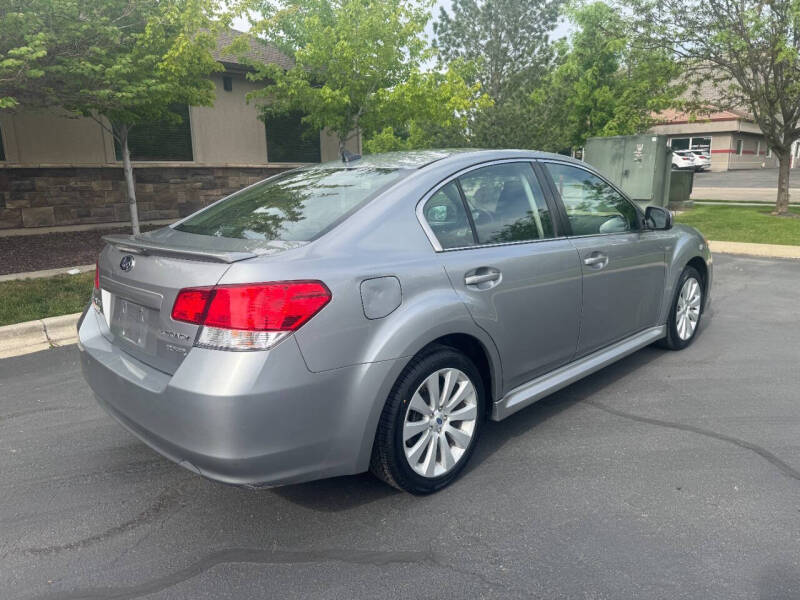Image 8 of 2011 Subaru Legacy 2.5i Limited
