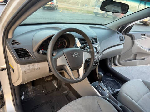 2014 Hyundai Accent GLS