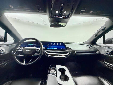 2024 Cadillac LYRIQ Tech
