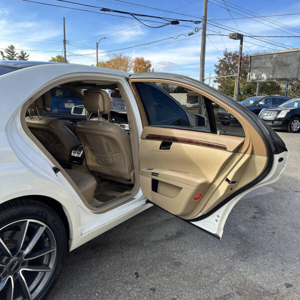 2010 Mercedes-Benz S-Class S 550 4MATIC