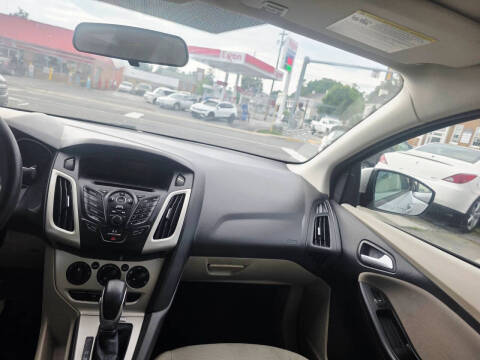 2013 Ford Focus SE