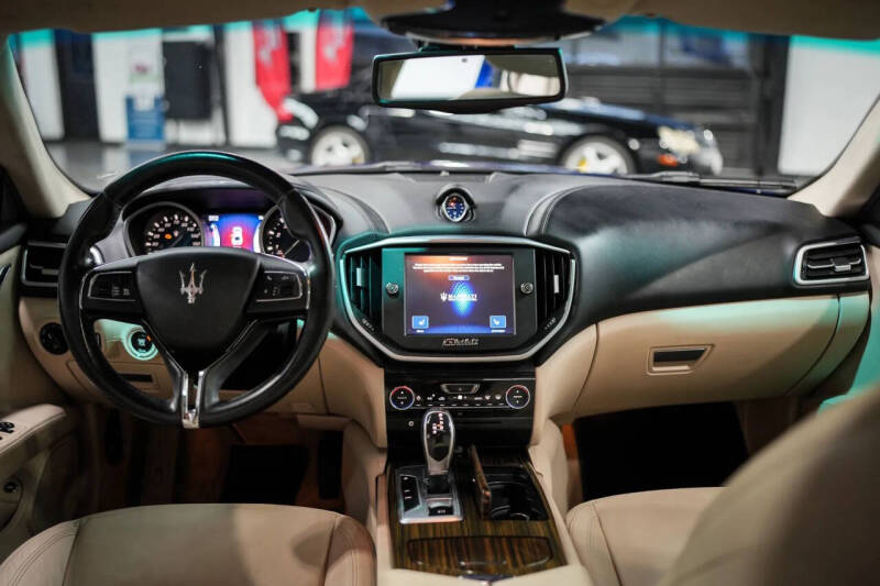 2014 Maserati Ghibli