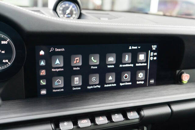 2022 Porsche 911 Carrera 4 GTS