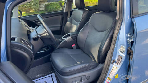 2012 Toyota Prius Plug-in Hybrid