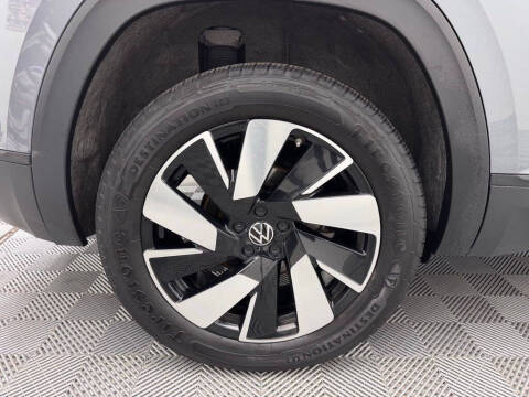 2024 Volkswagen Atlas Cross Sport SE 4Motion