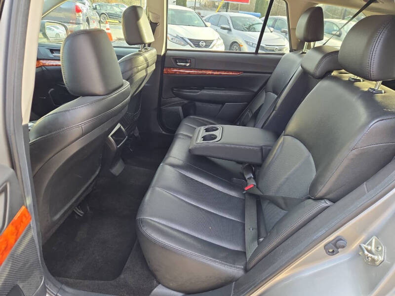 2011 Subaru Outback 2.5i Limited