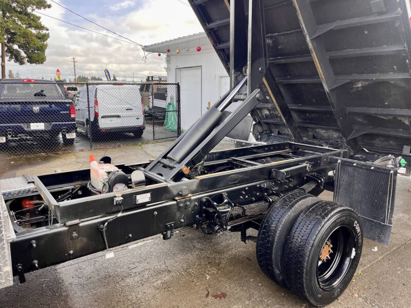 2022 Chevrolet Silverado 5500HD