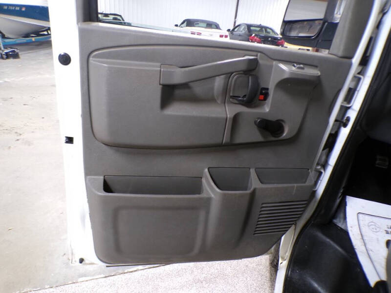 2021 Chevrolet Express LS 3500