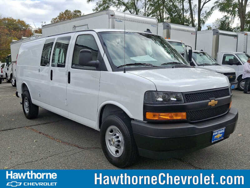 2025 Chevrolet Express 2500