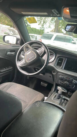 2017 Dodge Charger SXT