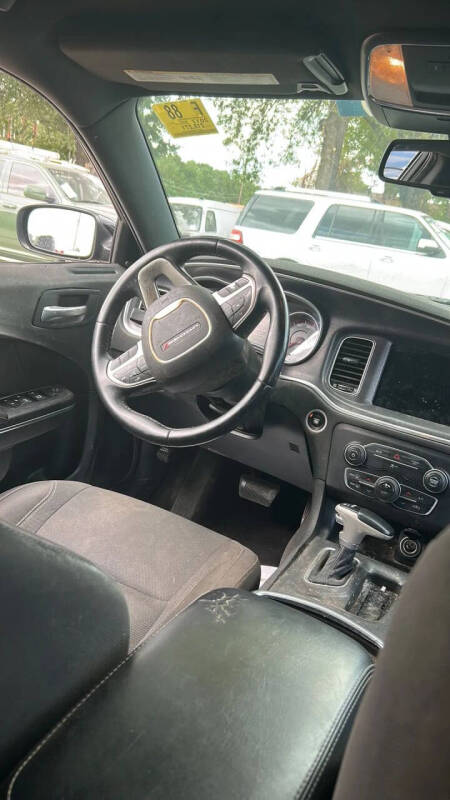 2017 Dodge Charger SXT