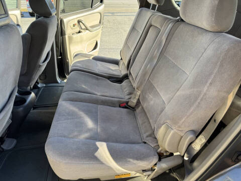 2003 Toyota Sequoia SR5