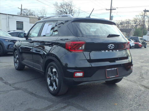 2023 Hyundai Venue SEL