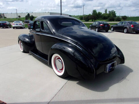 1940 Ford Custom