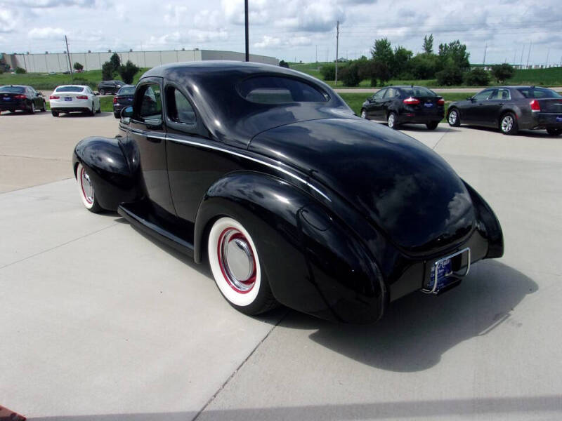 1940 Ford Custom
