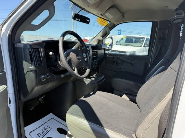 2023 GMC Savana 2500