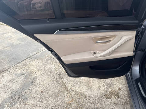 2012 BMW 5 Series 535i