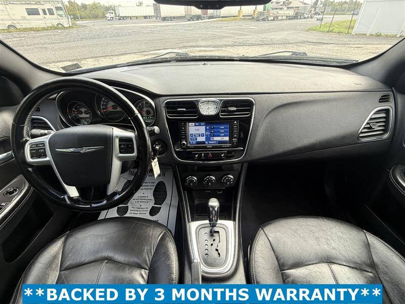 2012 Chrysler 200 Limited