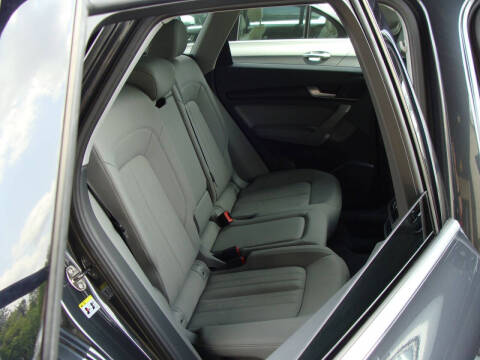 2020 Audi Q5 quattro Premium Plus 45 TFSI