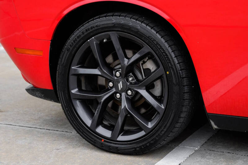 2022 Dodge Challenger SXT