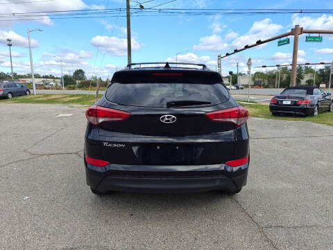 2017 Hyundai Tucson SE Plus