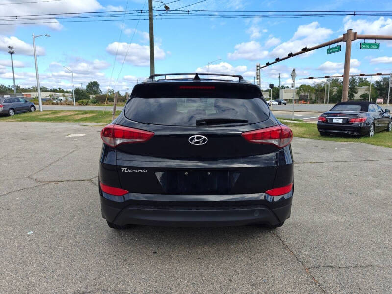 2017 Hyundai Tucson SE Plus