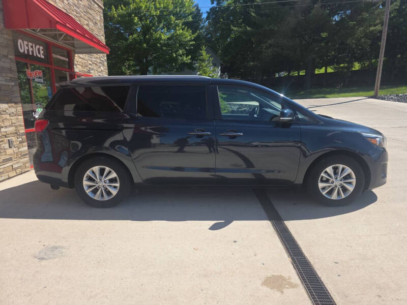2017 Kia Sedona LX