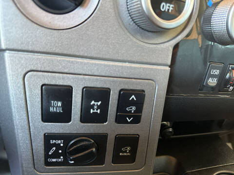 2010 Toyota Sequoia Platinum