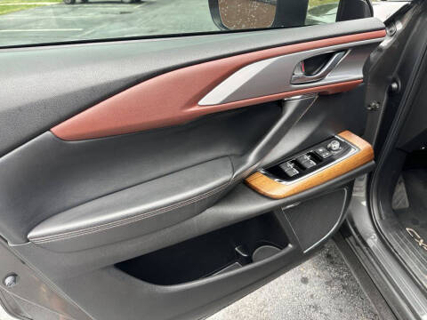2017 Mazda CX-9 Signature