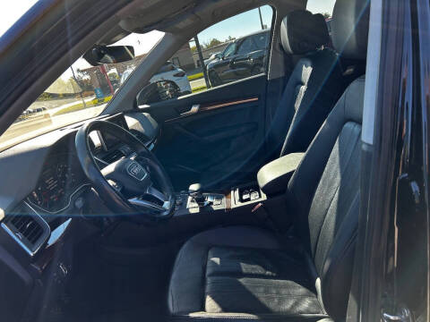 2018 Audi Q5 2.0T quattro Premium Plus