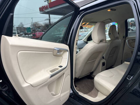 2011 Volvo XC60 3.2 R-Design