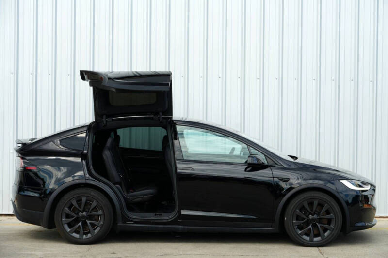 2023 Tesla Model X Standard Range