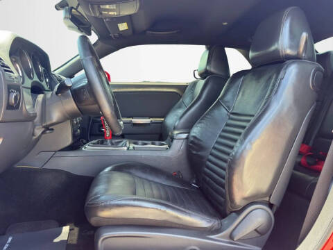 2014 Dodge Challenger SRT8 Core