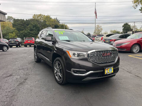 2017 GMC Acadia Denali