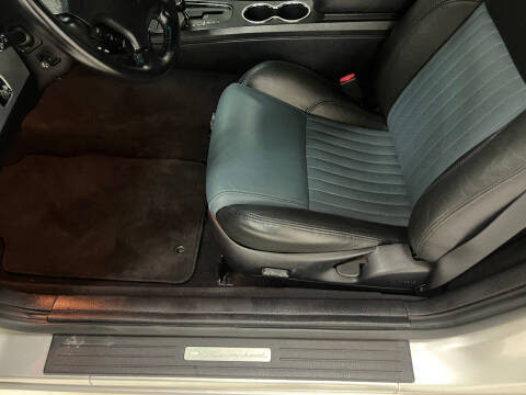 2005 Ford Thunderbird Deluxe