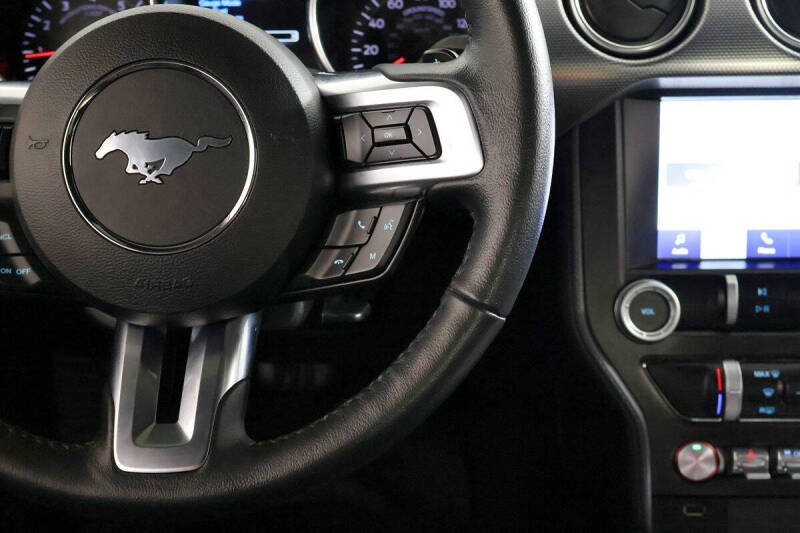 2020 Ford Mustang EcoBoost