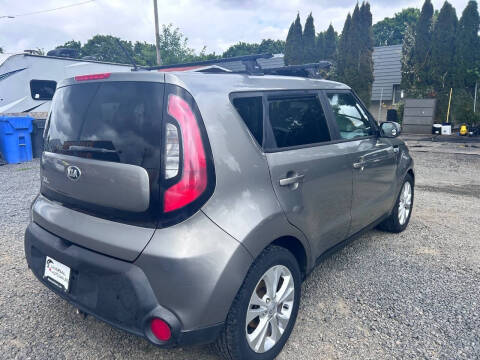 2015 Kia Soul +