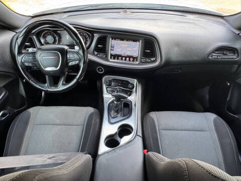 2015 Dodge Challenger SXT