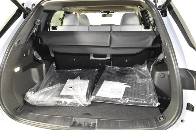 2025 Mitsubishi Outlander PHEV SE