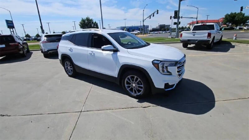 2023 GMC Terrain SLT