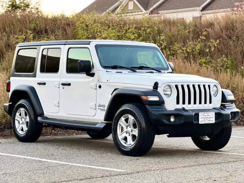 2018 Jeep All-New Wrangler Unlimited Sport S photo 2