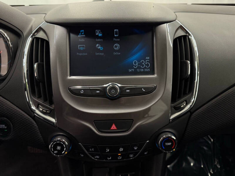 2017 Chevrolet Cruze LT Auto