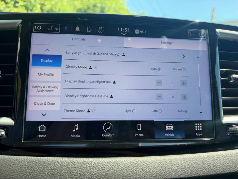 2024 Chrysler Pacifica Touring L