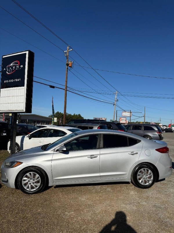 2018 Hyundai Elantra SE