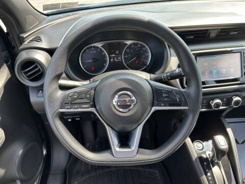2019 Nissan Kicks S