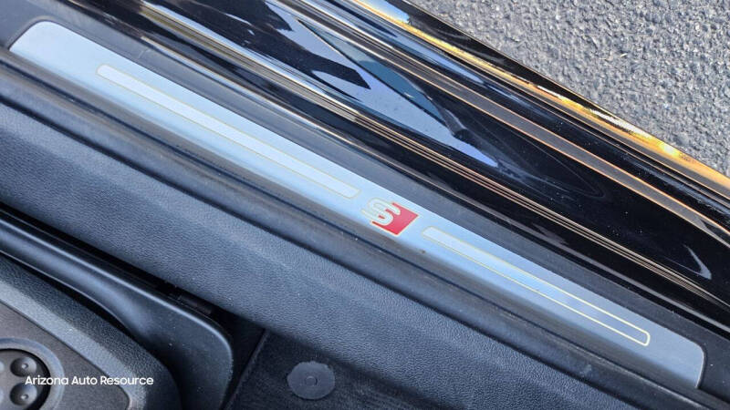 2017 Audi A4 2.0T quattro Prestige