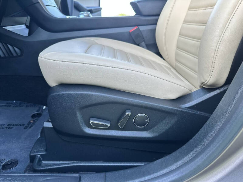 2019 Ford Edge SEL